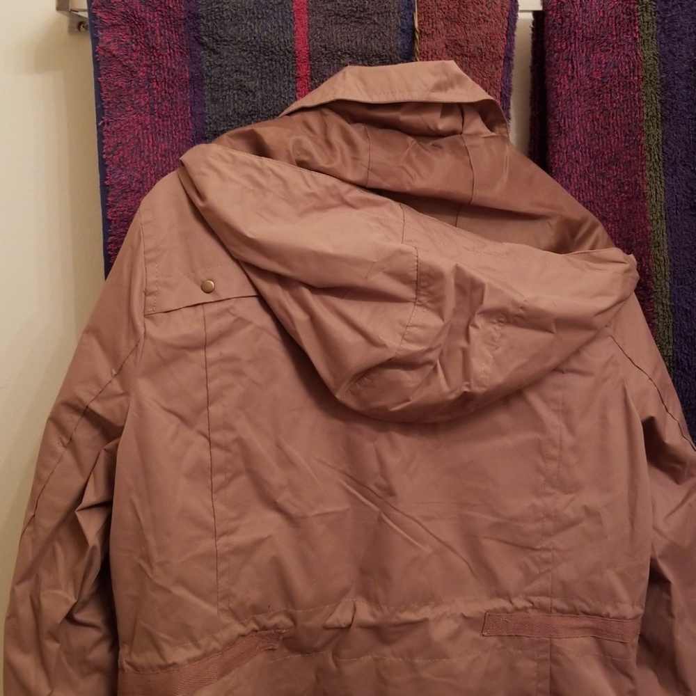 Jacket - Picture 3 of 4